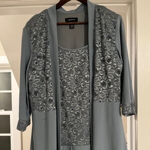 Women's two piece pants suit